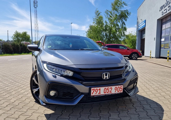 Honda Civic cena 72500 przebieg: 121000, rok produkcji 2017 z Świnoujście małe 379